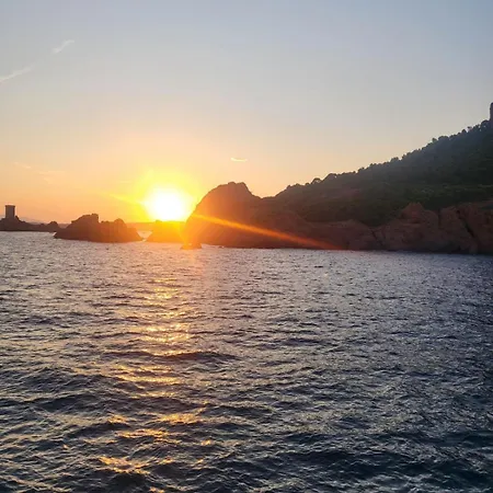 Reve D'azur En Bord De A La Nartelle Avec Piscine Dans La Residence, Terrasse, Bbq, 2 2 Sdb De 35m2 Draps Inclus Dom wakacyjny